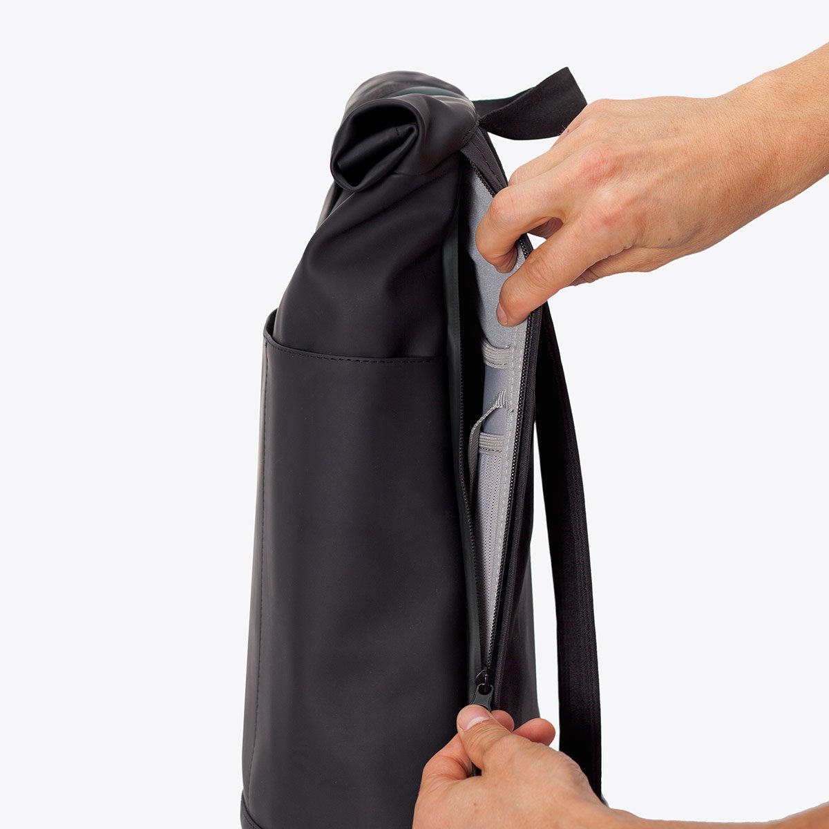 Ucon Acrobatics HAJO Lotus Rucksack Backpack Daypack wasserdicht vegan black schwarz_5