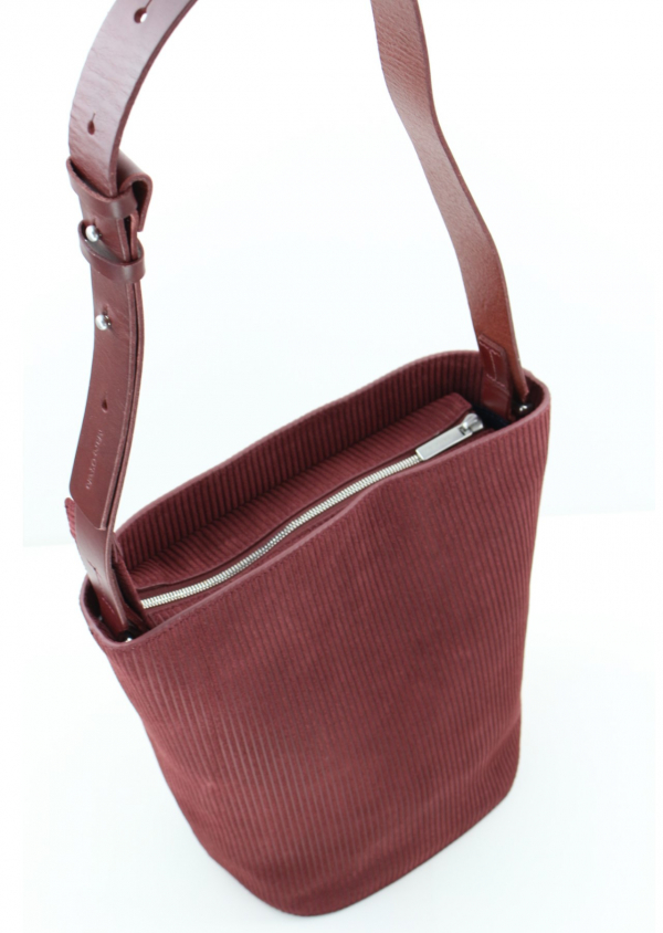 Marc O'Polo Beuteltasche TAINA dunkelrot mit verstellbarem Schultergurt_4